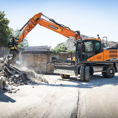 Pelles sur pneus Doosan DX160W-7