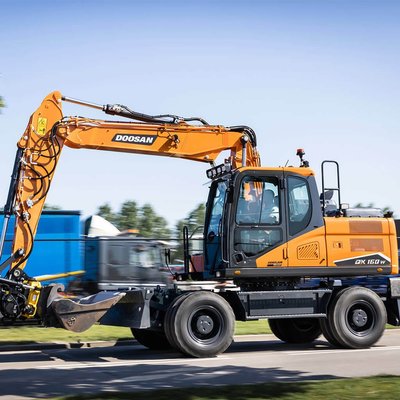 Pelles sur pneus Doosan DX160W-7