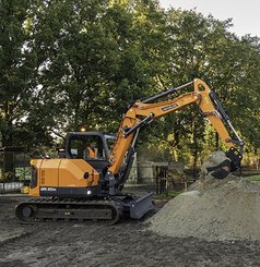 Pelle sur chenilles Develon DX85R-7 - 4