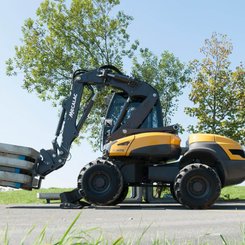 Pelle sur pneus Mecalac 12MTX - 9