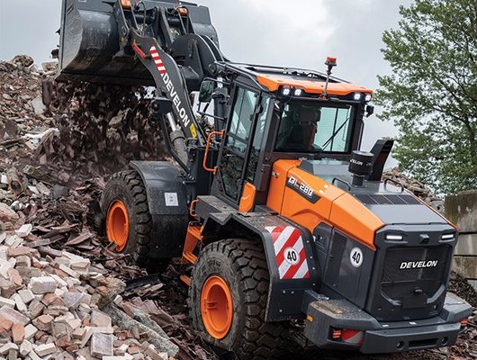 Chargeuses sur pneus Develon DL280-7