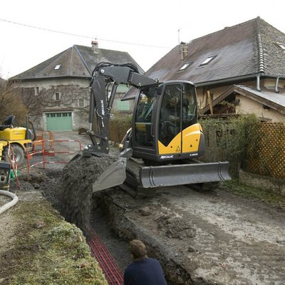 Pelle skid sur chenilles Mecalac 8MCR