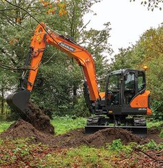 Pelle sur chenilles Develon DX85R-7 - 2