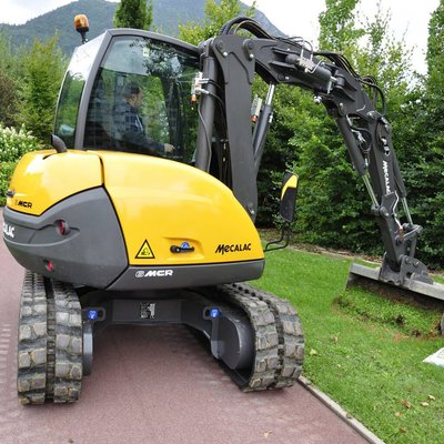 Pelle skid sur chenilles Mecalac 6MCR