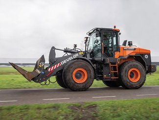 Chargeuse sur pneus Develon DL280-7 - 6